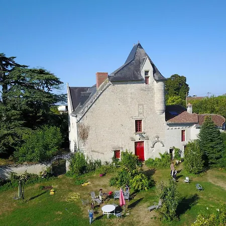 Le Manoir Des Roches Saires
