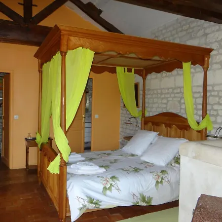 Le Manoir Des Roches 3*