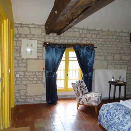 Le Manoir Des Roches 3*