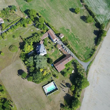 Le Manoir Des Roches Bed & Breakfast